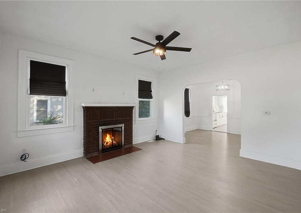 1st image of 118 Cherry Ave