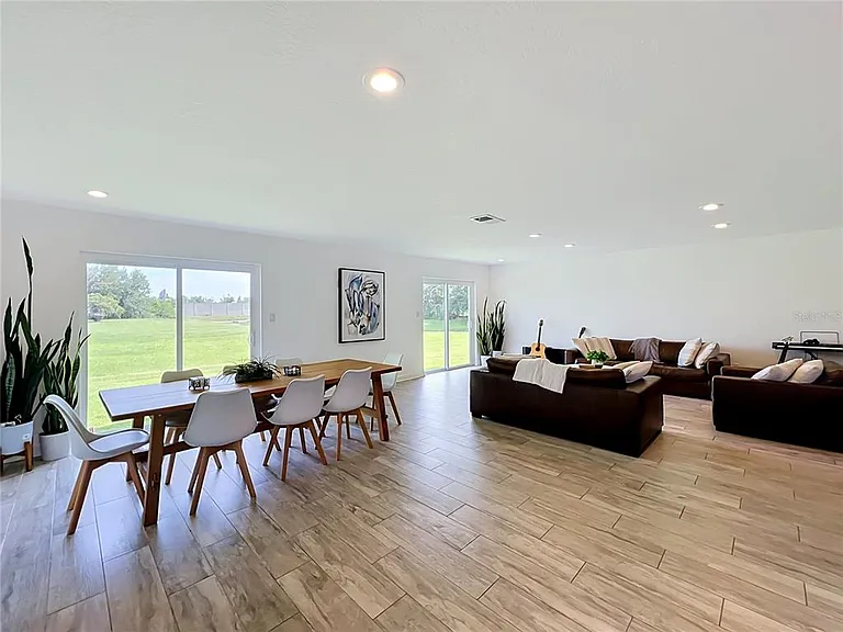 5501 Memorial Dr — Photo 24