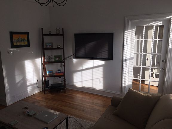 5th image of 3222 Park Ave APT A