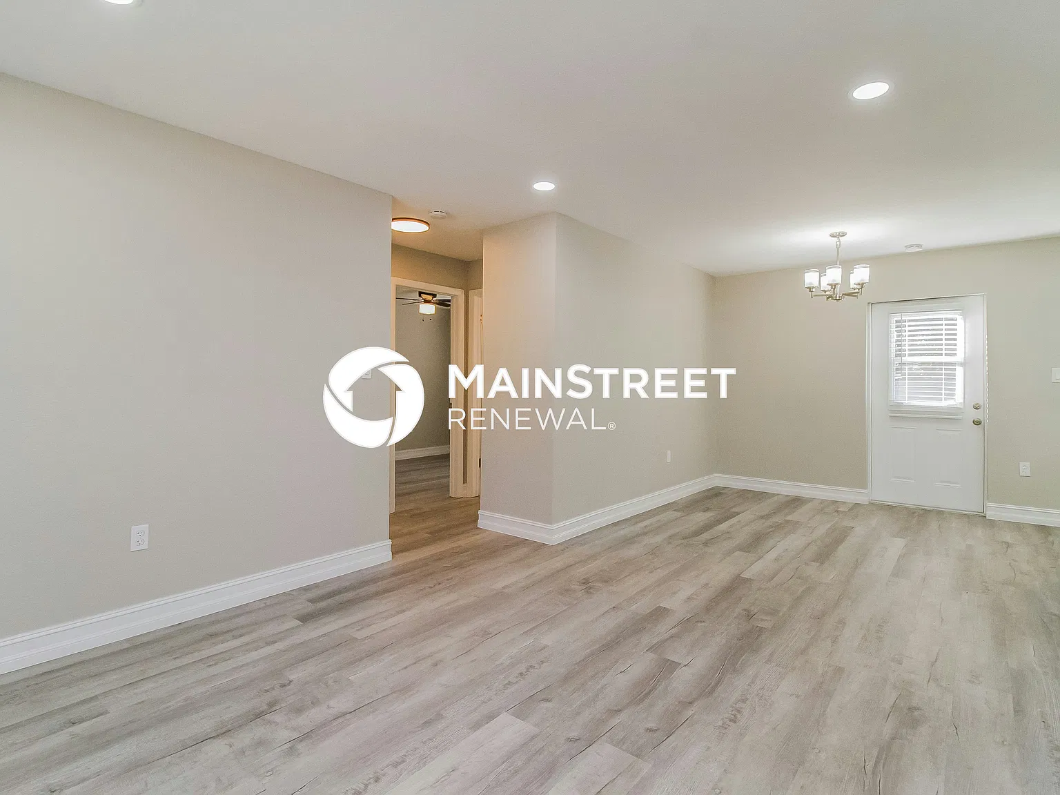 2102 Hartwell Ave — Photo 3