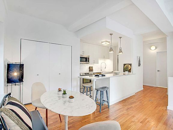 4th image of 23 E 10th St APT 103