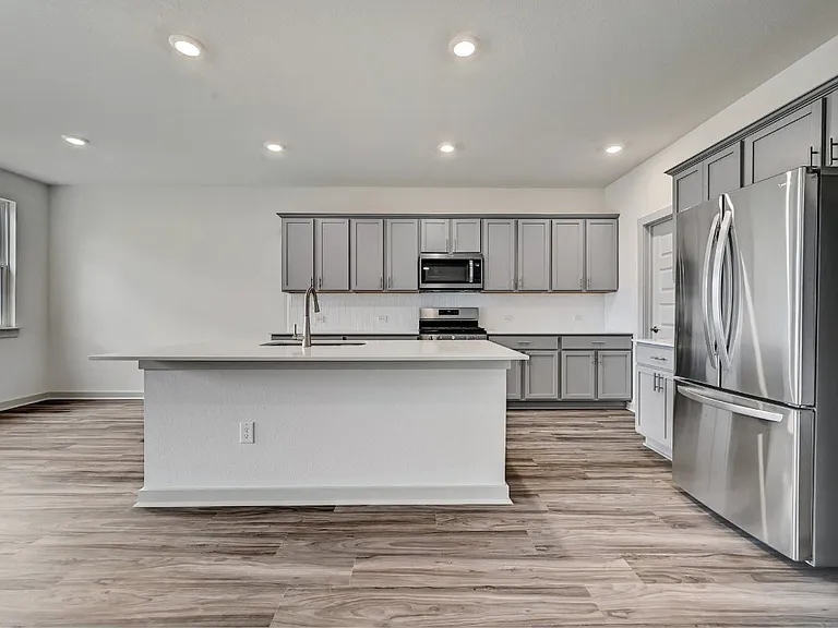 7902 Linda Michelle Ln — Photo 4