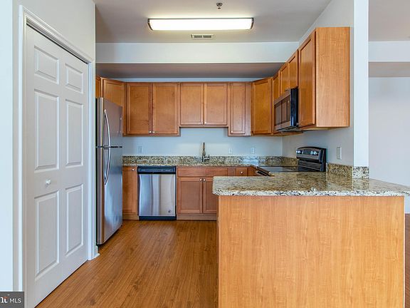 4th image of 1704 Shallcross Ave