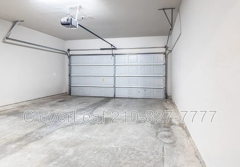 940 Windflower — Photo 33