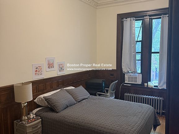 5th image of 178 Marlborough St APT 1