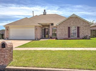 11106 E 118th St N, Collinsville, OK 74021