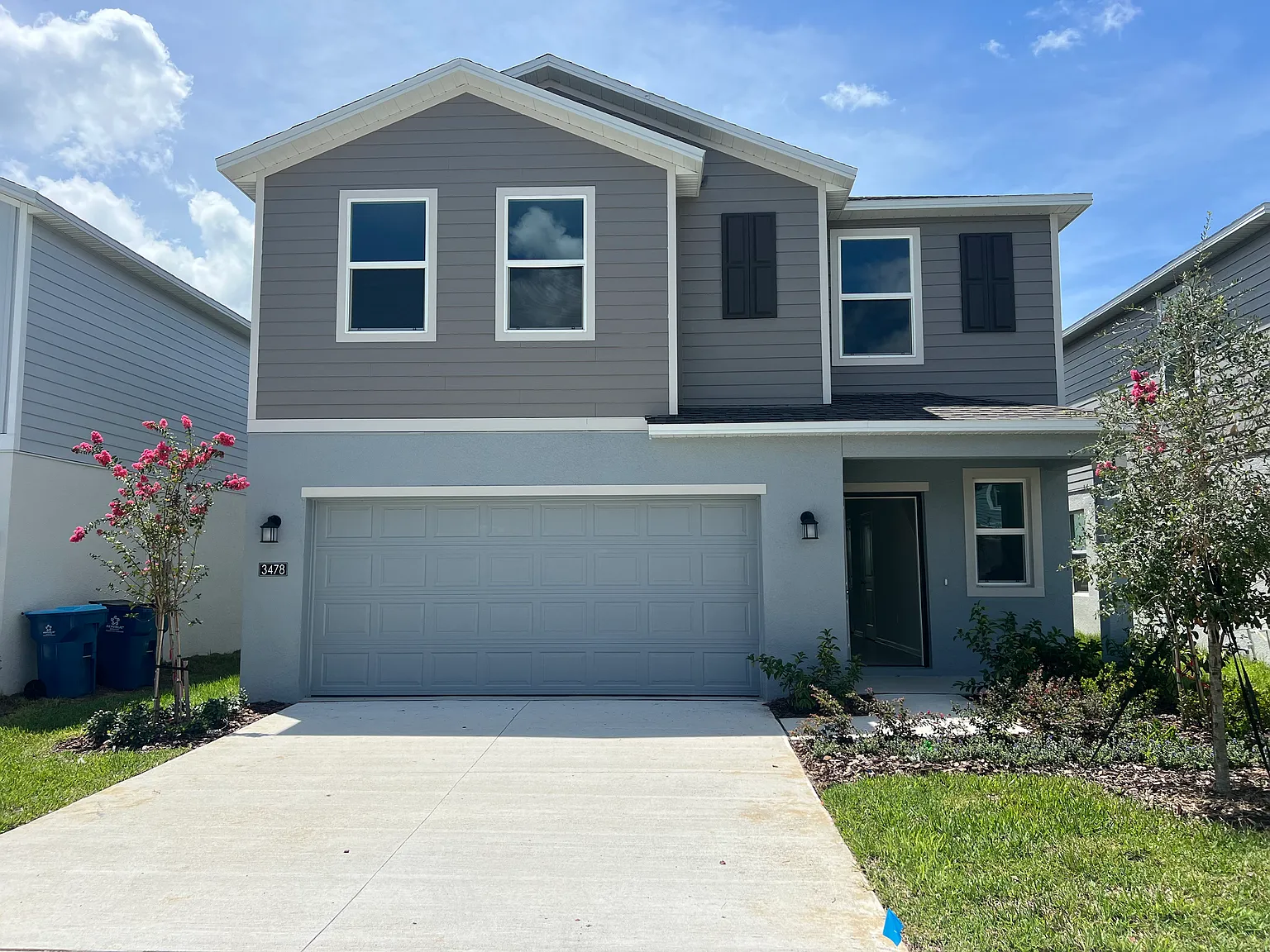 5 bed, 2112 sqft, $2,300 — Photo 1