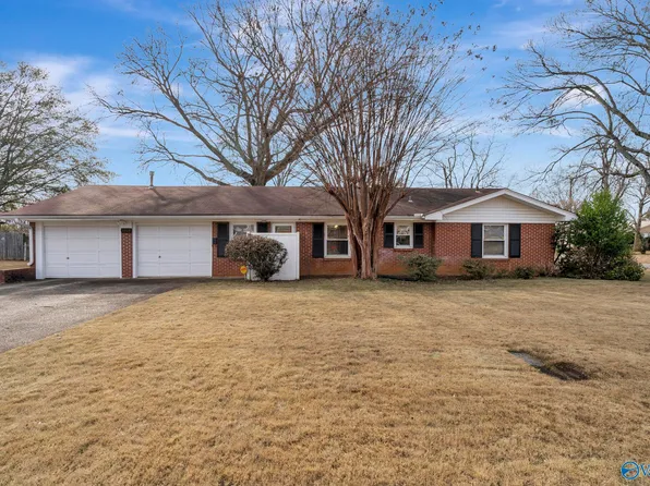 2121 Windover Dr NE, Huntsville, AL 35811