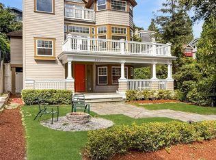 337 25th Ave E, Seattle, WA 98112