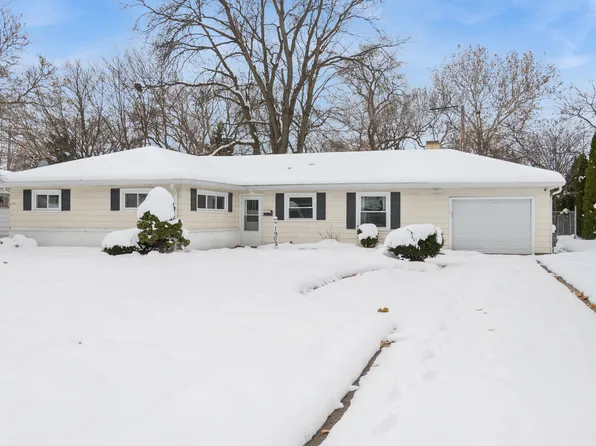 1902 N Washington St, Wheaton, IL 60187