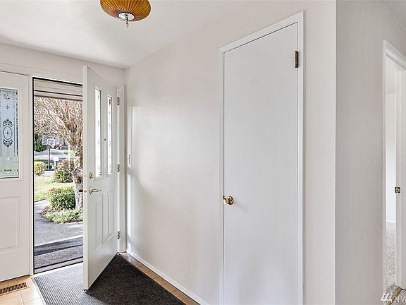 5th image of 28626 51st Pl S