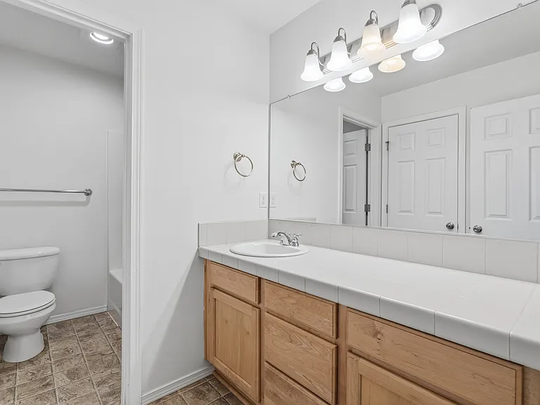 4236 Azalea Ave SE — Photo 15