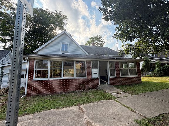 2nd image of 2129 H St