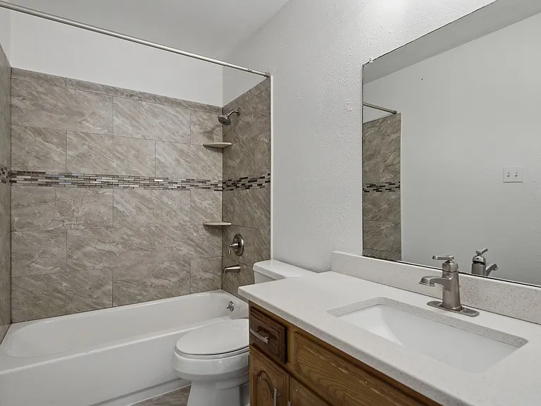1830 Tiburon Bnd — Photo 18