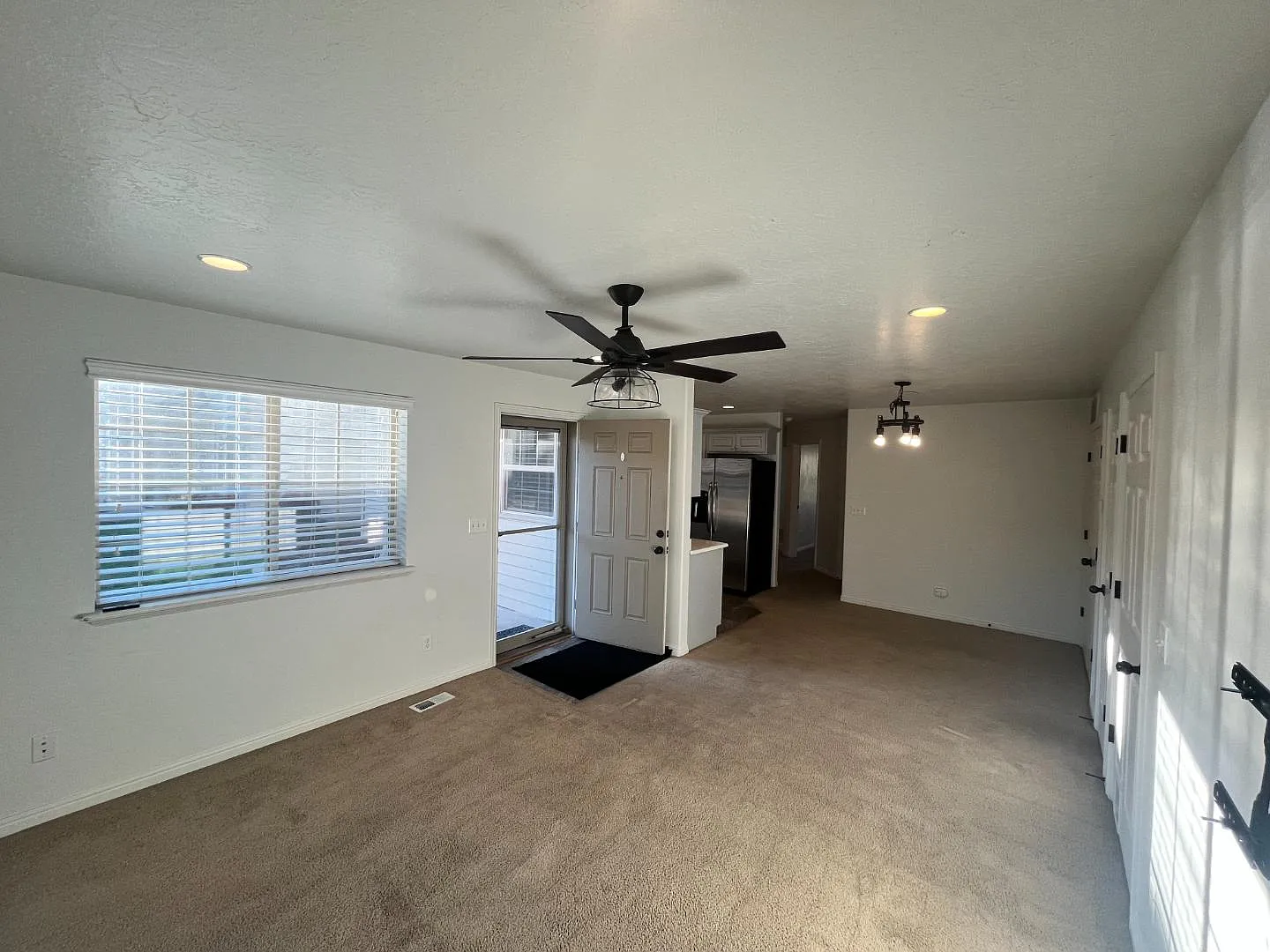 2525 W 450 S - RES — Photo 4