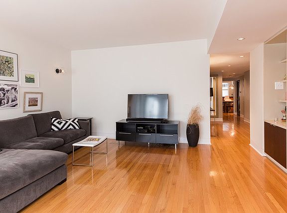 5th image of 1432 W Elmdale Ave APT 2W
