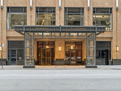 57 E Delaware Pl APT 1602, Chicago, IL, 60611