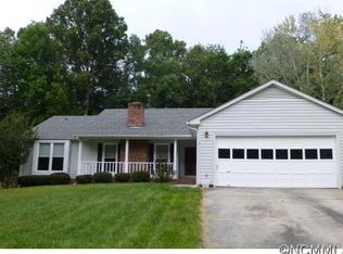 9 Marlwood Ct, Asheville, NC 28804