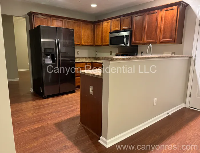 1441 Aultroy Dr — Photo 4