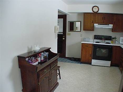 4th image of 7688 Linda Ave