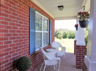 2512 David Ross Dr, Columbia, TN 38401