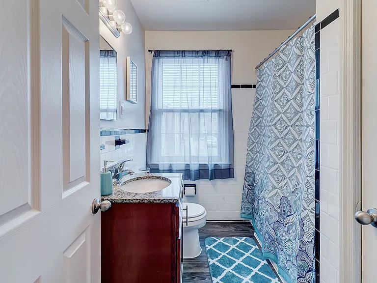Loch Raven Village Apartments — Photo 23