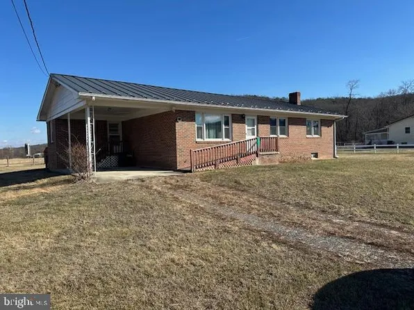 45 Ridge Rd, Upper Tract, WV 26866