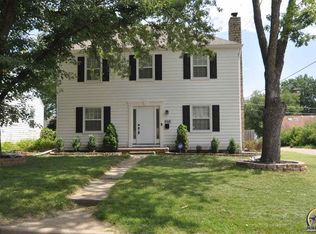 646 SW Grandview Ave, Topeka, KS 66606