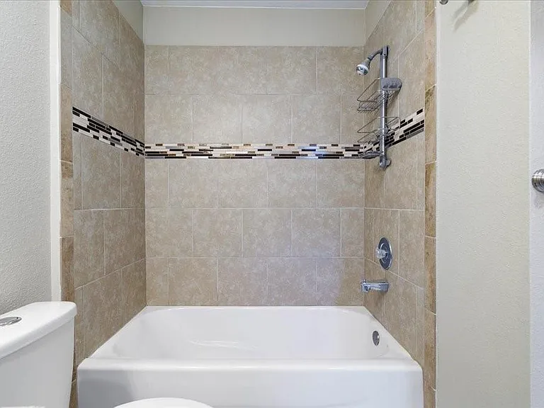 13300 Cowdray Park #B — Photo 22