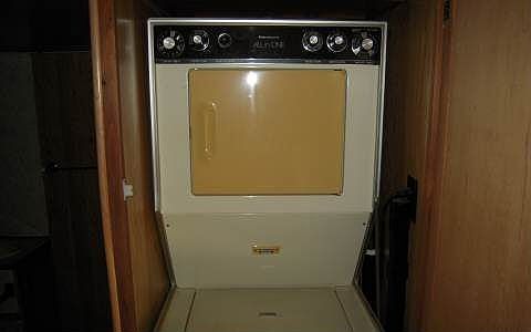 4th image of 64 20th St