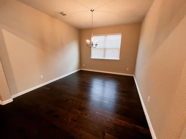 4525 Conrad Ave — Photo 5