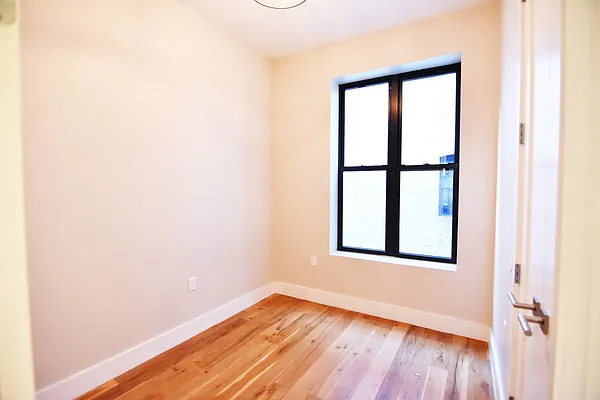 Rented by Bohemia Realty Group | media 19