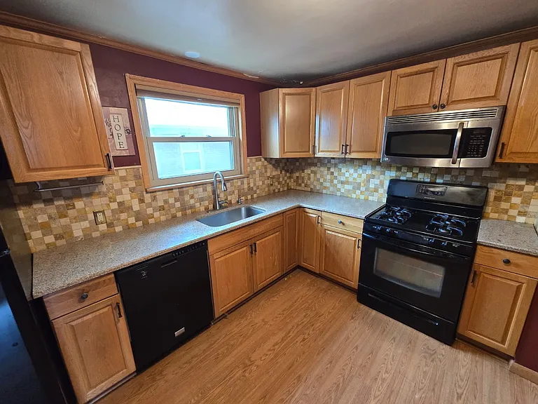 34 Concord Dr #2 — Photo 11