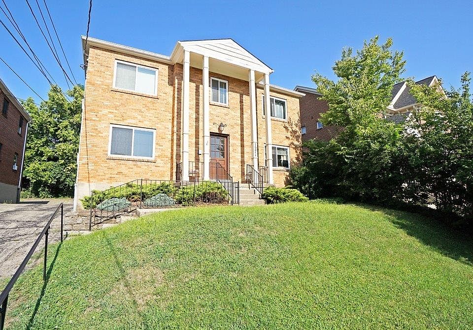 1st image of 1271 Morten St