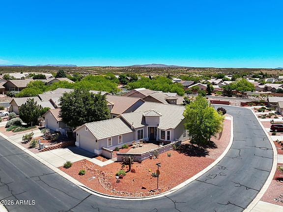 3rd image of 815 S Golf View Drive