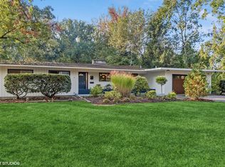 60 Golden Larch Ct, Naperville, IL