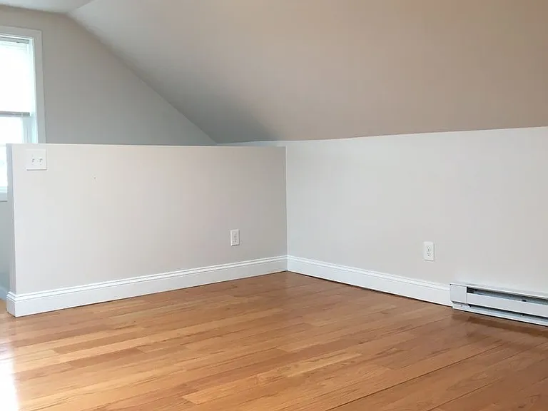 70 Courtland St — Photo 19