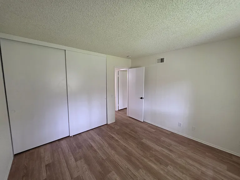 26257 Hillsford Pl — Photo 10