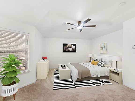 5th image of 22 Almond Branch Pl