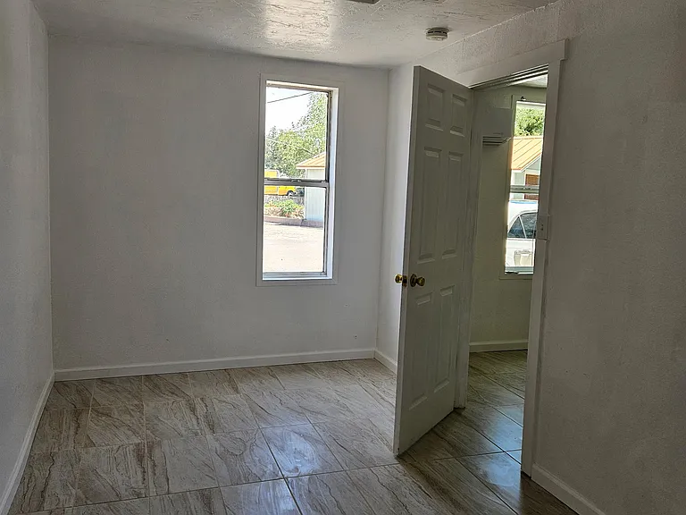 655 E Carico St #8-B — Photo 5