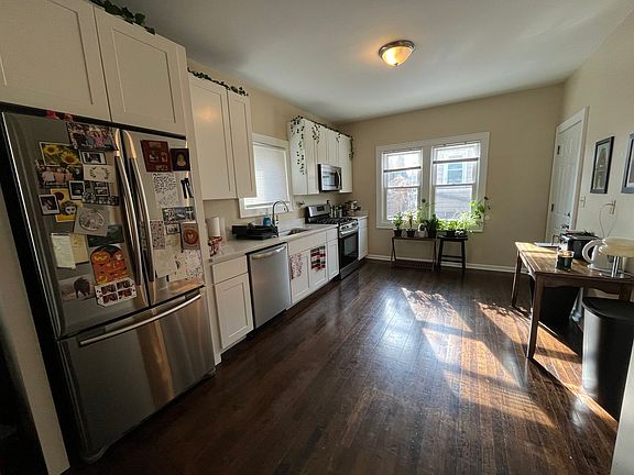 2nd image of 1209-09B E Kane Pl
