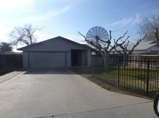 112 E Stanislaus St, Avenal, CA 93204