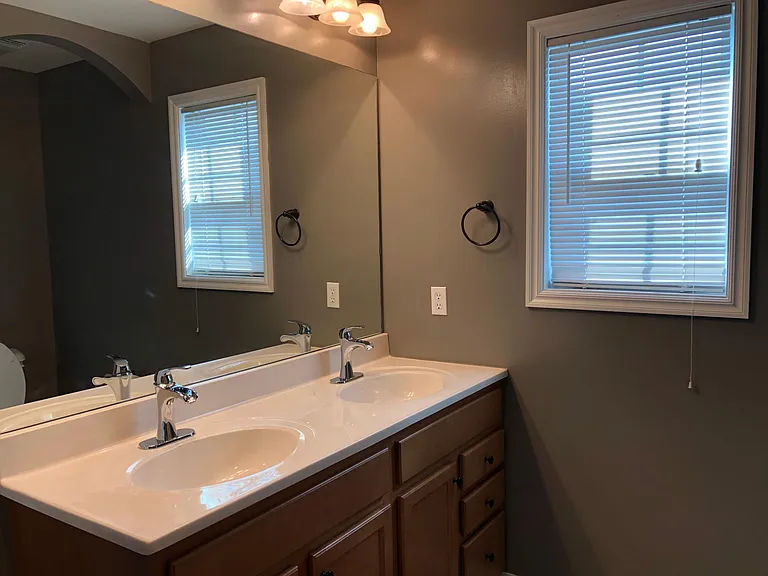 5811 Islip Dr — Photo 10