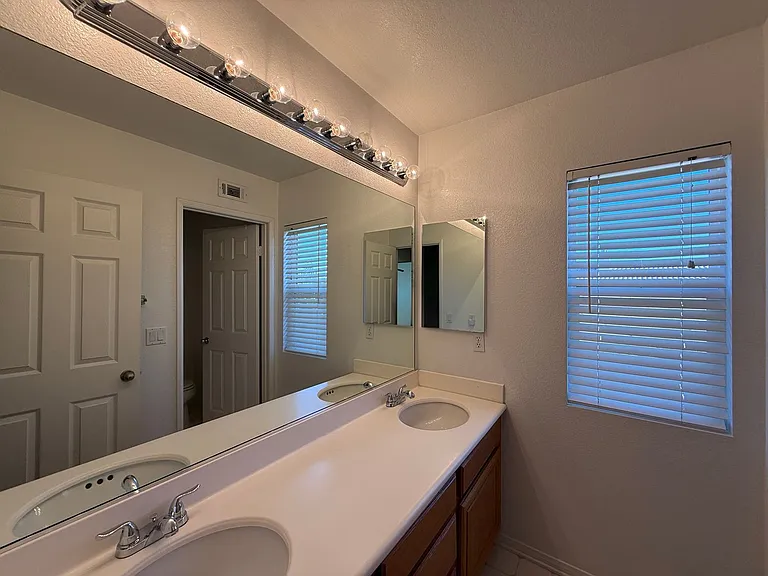 43439 Bale Ct — Photo 17