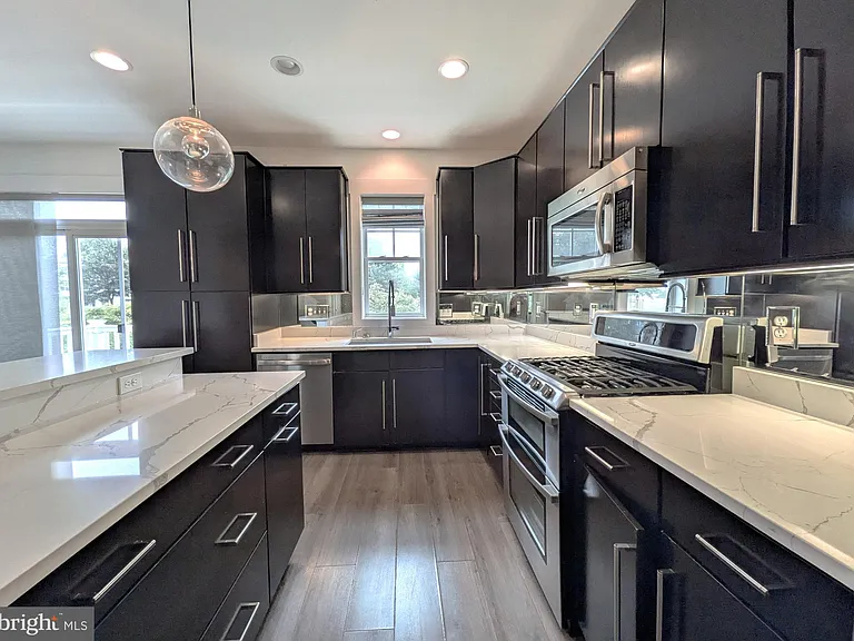 22447 Verde Gate Ter — Photo 14