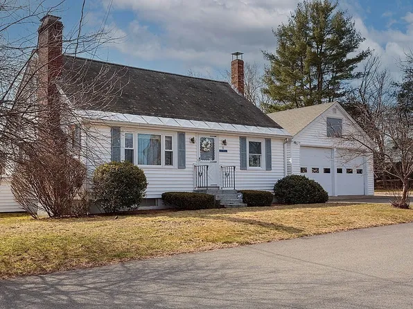 8 Donna Rd, Woburn, MA 01801