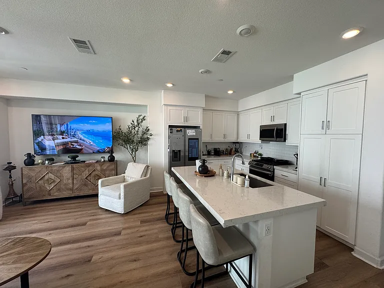 2125 Acara Cir — Photo 14
