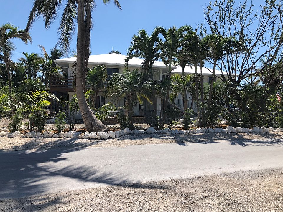 1st image of 160 Sugarloaf Dr