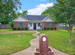 108 Viewcrest St, Crockett, TX 75835