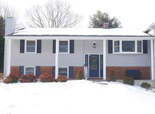 6408 Glasgow Cir, Sykesville, MD 21784